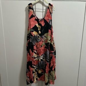 Floral dress size large NWT